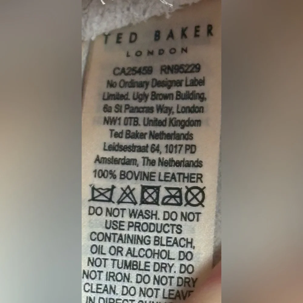 White Leather Ted Baker Crossbody Purse - Picture 9 of 11